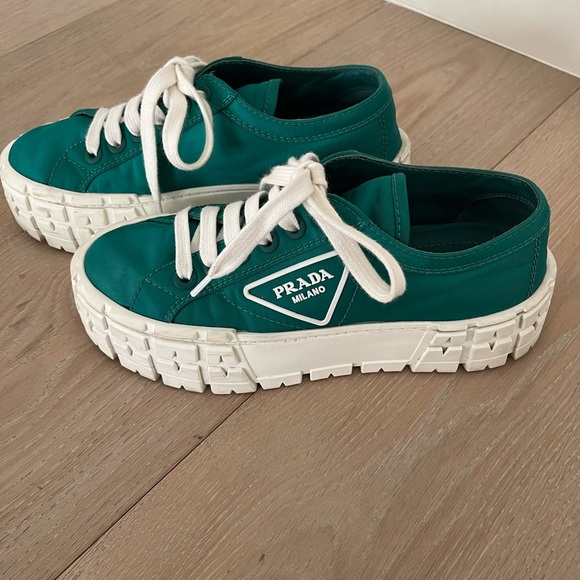Prada Women's Double Wheel Platform Sneakers Nylon Green made in Italy - Picture 2 of 11